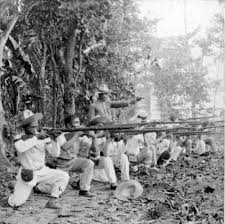 Filipino Fighters In The Philippine American War 1900 The Spanish American War American War Filipino Culture