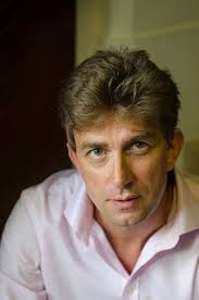 Amazon.com: The Art of Veiled Speech: Self-Censorship from Aristophanes to  Hobbes: 9780812247350: Baltussen, Han, Davis, Peter J.: Books