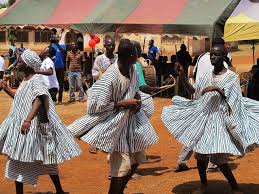 Dancing In Ghana Ghana Style African Clothing African Dance