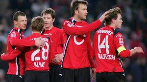 Prevederea din legea 96 din 21 aprilie 2006 privind statutul deputaţilor şi al senatorilor, republicată: Hannover 96 05 06 Vector Font Kornfootballfonts