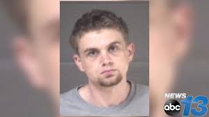 Man with 3 open warrants for felony larceny arrested, Asheville police say