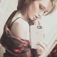 Cheyenne Ryan☠🖤 (@CheyenneRyan4)