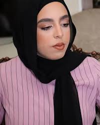 Amira Gamal makeup artist