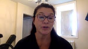 Sandra Vanderbilt's Instagram, Twitter & Facebook