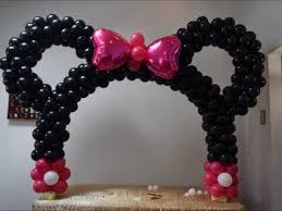 Minnie Mouse Table Balloon Arch Diy Beautiful Balloon Decor Piece For M Minnie Mouse Balloons Minnie Mouse Decorations Minnie Mouse Birthday Party Decorations