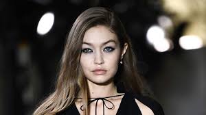 Taylor swift is the best bff ever. Schwanger Am Laufsteg Gigi Hadid Kampfte Mit Ihrer Ubelkeit Promiflash De