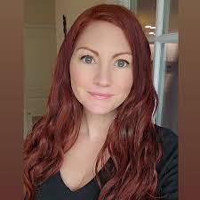 Amanda Primeaux's Instagram, Twitter & Facebook