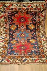 These modern hand knotted carpet rug is made from wool & bamboo silk in a very good quality of 400 grams per sq ft or 4.5 kg per sq mtr (approx.). Pin Auf Rugs