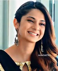 I want to participate😅 cast me (im 5'0)!🖤