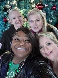 How sweet is this photo of Meghan Crumpler and Dr Proctor.