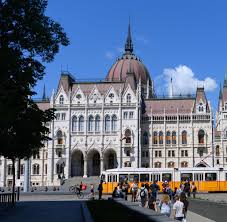 Hungary is a country in central europe. Ungarn Parlament Beschliesst Homosexuellenfeindliches Zensurgesetz Welt
