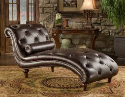 To choose it well you must consider two things: Rich Brown Top Grain Tufted Leather Traditional Chaise Lounge
