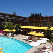 Offering a flat screen tv, a bar and a golf course, carmel mission inn is located 3.5 km away from point lobos state park. Carmel Mission Inn Carmelhotel Twitter