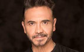 Ahora, se informó que el actor de 62 años ha sido intubado debido a complicaciones que le ha. Ib8ivf0urrzymm