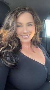 Joey Muller's Instagram, Twitter & Facebook