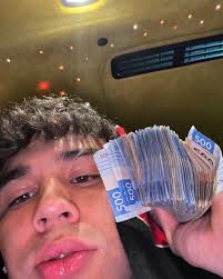 ▪️ ▪️ @novamen @fashionnova