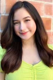 Jillian Ward's Instagram, Twitter & Facebook