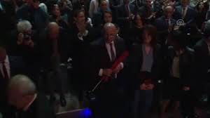 Tapu icin kredi cekilecek ama annemler teyzemlerle soyle bir seye karar vermisler kredi borcu bitene kadar yani 2 yil boyunca teyzemler bizde kalacak beraber yasayacagiz. Kilicdaroglu Bay Kemal Olmak Icin Tapusuz Vatandasa Tapu Vermek Lazim Haber