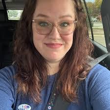 Rebecca Orange's Instagram, Twitter & Facebook