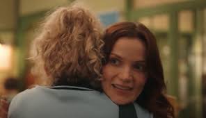 Regardez la bande-annonce du nouvel épisode inédit de la série “Enquêtes au  paradis” qui sera diffusée lundi soir à 21H10 sur France 2 avec notamment  Anna Samson, Catherine McClements, Lloyd Griffith et