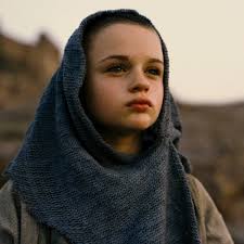 Joey King Teaches Us To Show No Fear In White House Down