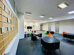 Top 10 scoli private din bucuresti. Liceu Privat Liceu Teoretic Liceu Pedagogic Liceu FÄƒrÄƒ FrecvenÈ›Äƒ