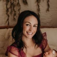 Rebecca Finke's Instagram, Twitter & Facebook