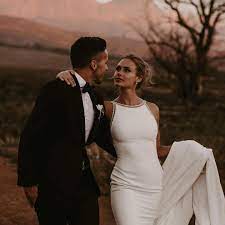 Such A Gorgeous Couple Love This Shot By Ayeh Kphotography Dress By Pronovias Wedding Dresses Wedding Gowns Dream Wedding