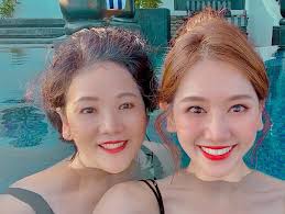 Sao Việt 24h: Phi Thanh Vân tạo dáng trên giường bệnh sau khi nhập viện cấp  cứu