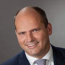 Schließt in 15 h 22 min. Matthias Bonk Leiter Marktgebiet Berlin Sud Firmenkunden Deutsche Bank Ag Xing
