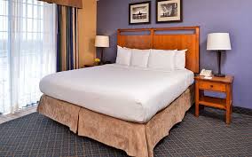 Hotels In Austin Embassy Suites By Hilton Austin Central Photo Gallery Austin Hotels Hotel King Suites