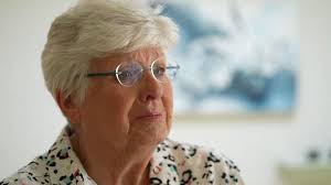 Artist calls for apology for treatment of unmarried mothers