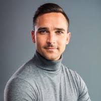 Kelly Cutter's Instagram, Twitter & Facebook