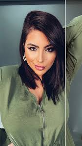 Empoderamento Feminino: Poses Poderosas e Arquétipos Heróicos