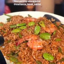 Sekian resep nasi goreng petai gurih yang bisa kami persembahkan untuk anda pecinta kuliner. Nasi Goreng Udang Petai Kemaman Posts Facebook