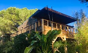 Camping 5 Etoiles Frejus Camping Ecolodge Etoile D Argens En 2020 Frejus Cabane Sur Pilotis Maison A Louer