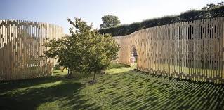 95 Idees Pour La Cloture De Jardin Palissade Brise Vue Et Mur Avec Images Cloture Jardin Palissade Jardin Palissade