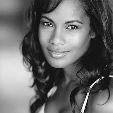 Robinne Lee: Clothes, Outfits, Brands, Style and Looks