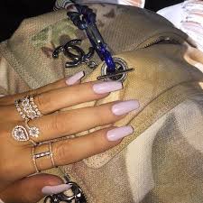 Khloe Kardashian Nail Game Strong Kardashian Nails Khloe Kardashian Nails Celebrity Nails