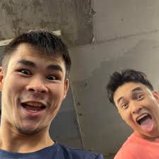 Stunning photo of Andy Serkis & his wife Lorraine Ashbourne attending the  World Premiere of Netflix' Luther: The Fallen Sun,