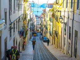 Lisbon's answer to the metropolitan museum of art, this museum offers a sweeping collection from the 20th century back to egyptian art. Lissabon Portugal Tourismus In Lissabon Tripadvisor