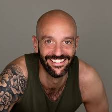 My name is Jon Wise and I live in London, UK. I have been practising yoga 