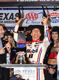 They can, just like any private company is free to ban any stupid flag they want from their premises. Nascar Guns Shift Advertisers Say Weapons Ads Rejected Sports Daytona Beach News Journal Online Daytona Beach Fl
