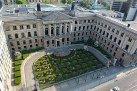 Iedere deelstaat heeft tussen drie en zes stemmen in de bondsraad. Bundesrat Historisches Lexikon Bayerns