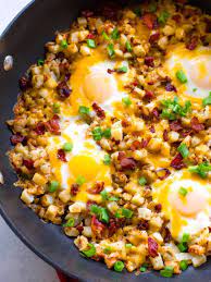 Bacon Egg And Potato Breakfast Skillet Recipe Breakfast Potatoes Skillet Breakfast Skillet Creative Breakfast
