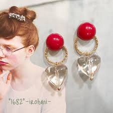 レッドカボション クリアハート 可愛くなりすぎず コーデのポイントになるデザイン 2wayタイプ 950yen 送料込 80yenでイヤリングに変更可能です お問い合わせやご注文はコメント ピアス 大ぶり gu コーデ