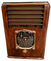 Collectors of zenith radios can use model numbers to help identify a radio's model year. Art Deco Clocks And Music Sold Radios Art Deco Collection
