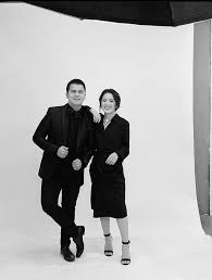 Hubungi kami melalui telpon 0817 661 6654 untuk keterangan lebih lanjut. 10 Potret Prewedding Handika Pratama Rosiana Dewi Yang Terpaut 9 Tahun