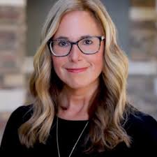 Town & Country Bank and Trust Company recently announced the promotion of  Emerson Ballard to Executive Vice President, Chief Lending Officer. Emerson  began with the bank 14 years ago and has played… |