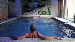 Els clubs dorgies i intercanvis de parelles floreixen a Barcelona